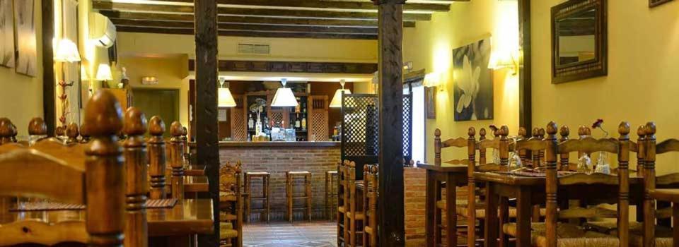 Hostal Rural Moratin Pastrana Eksteriør billede