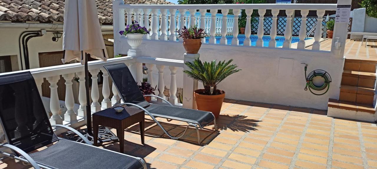 Hostal Rural Moratin Pastrana Eksteriør billede